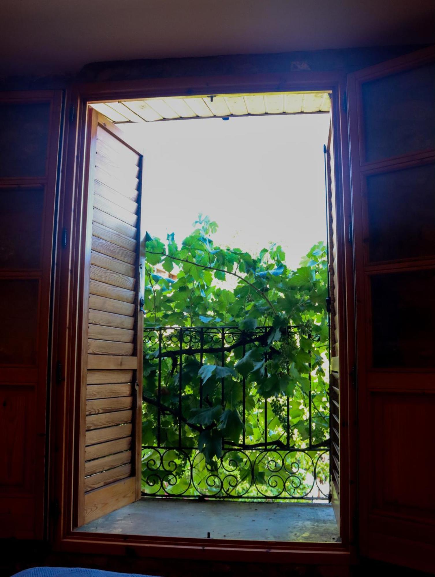 Las Bodegas De Claveria El Humo de Muro Esterno foto